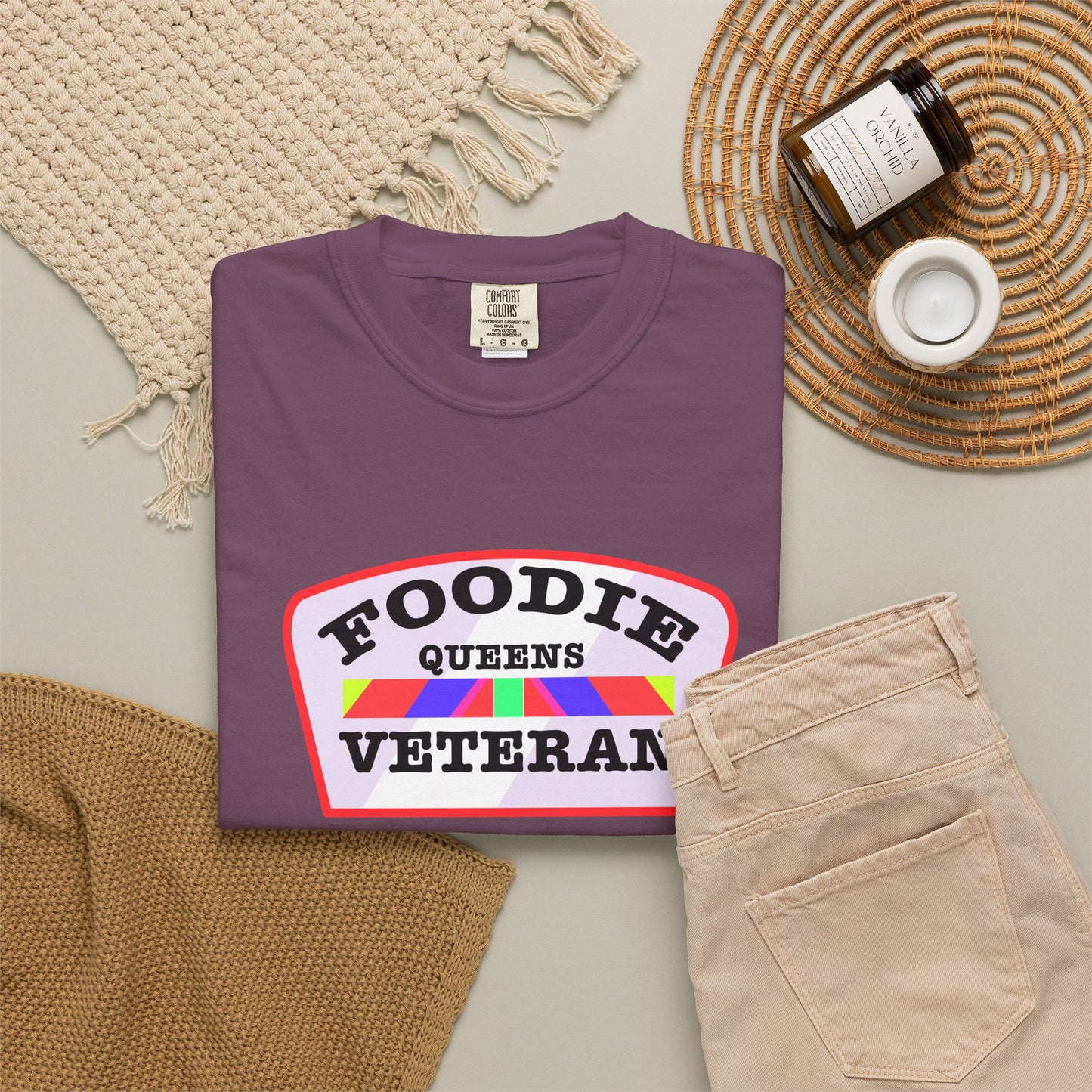 L.O.E.F Foodie Veteran QUEENS Unisex Tee Shirt (Soft Pink)