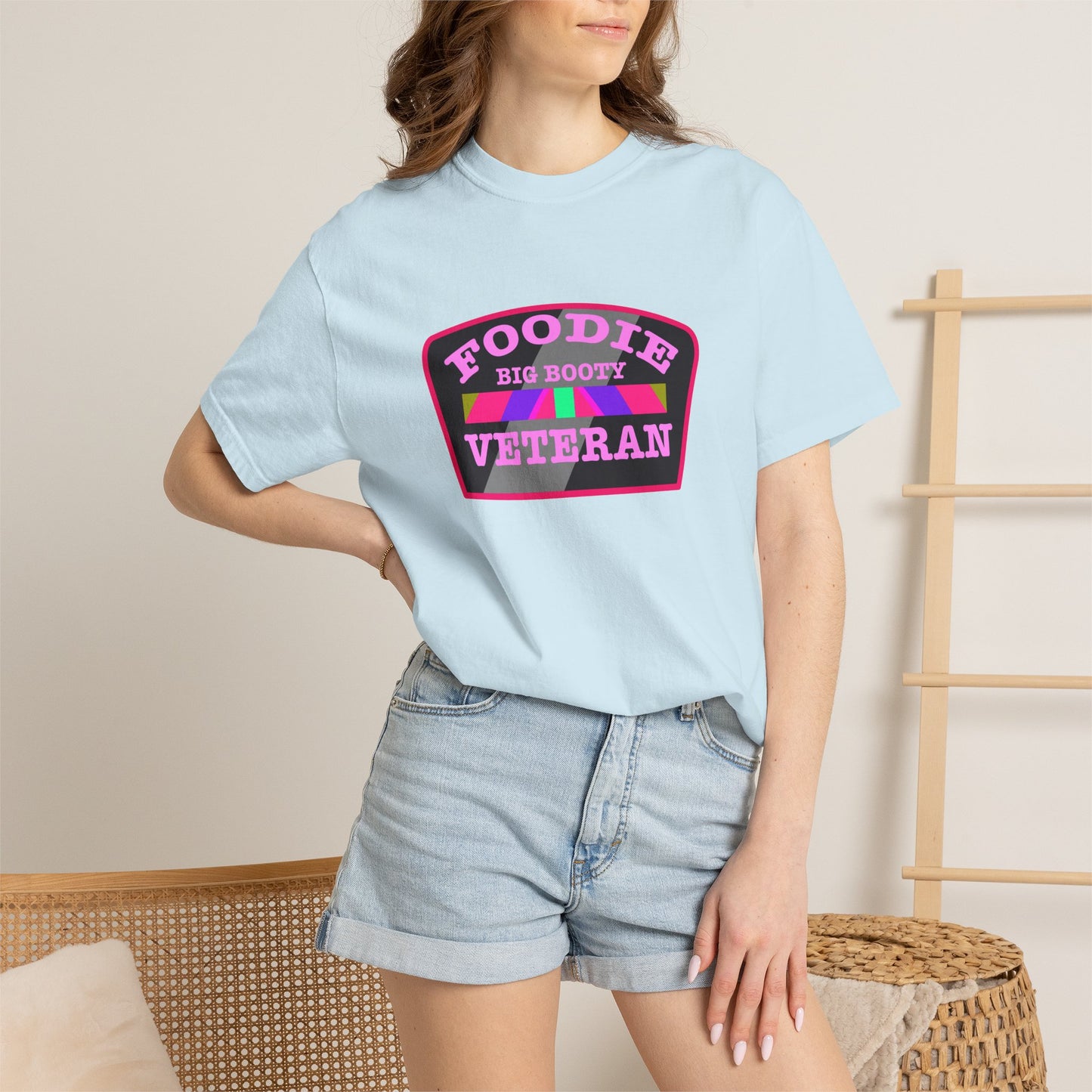 L.O.E.F Foodie Veteran BIG BOOTY Unisex Tee Shirt (Pink)