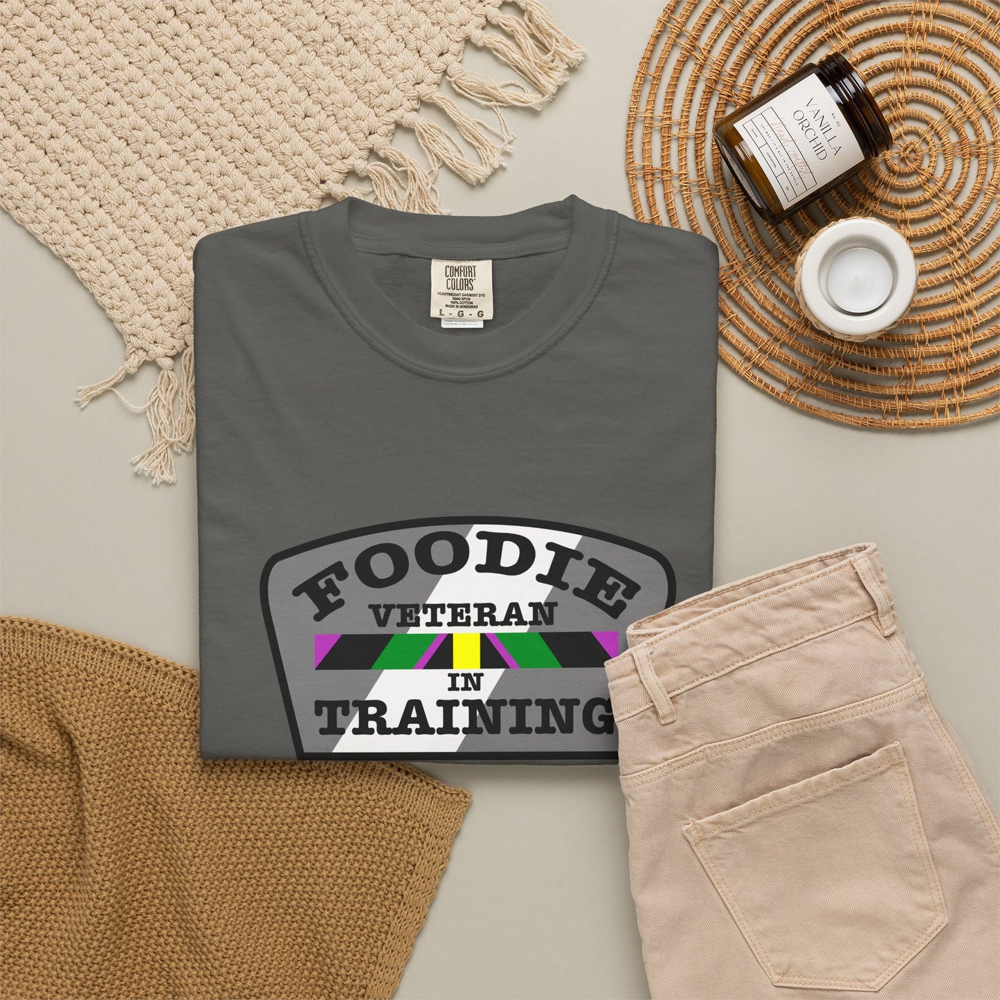 L.O.E.F Foodie Veteran IN TRAINING Unisex Tee Shirt (Gray)