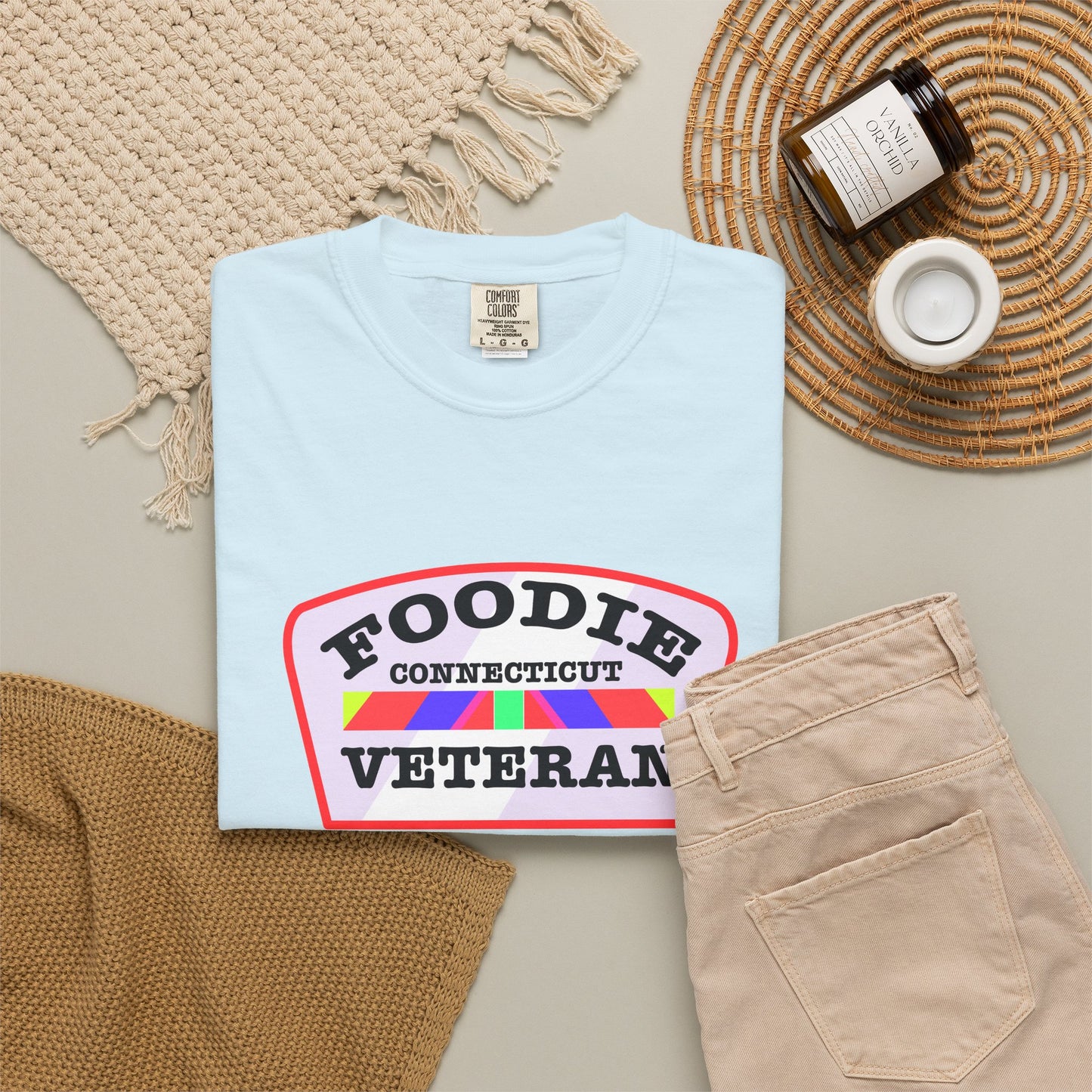L.O.E.F Foodie Veteran CONNECTICUT Unisex Tee Shirt (Soft Pink)