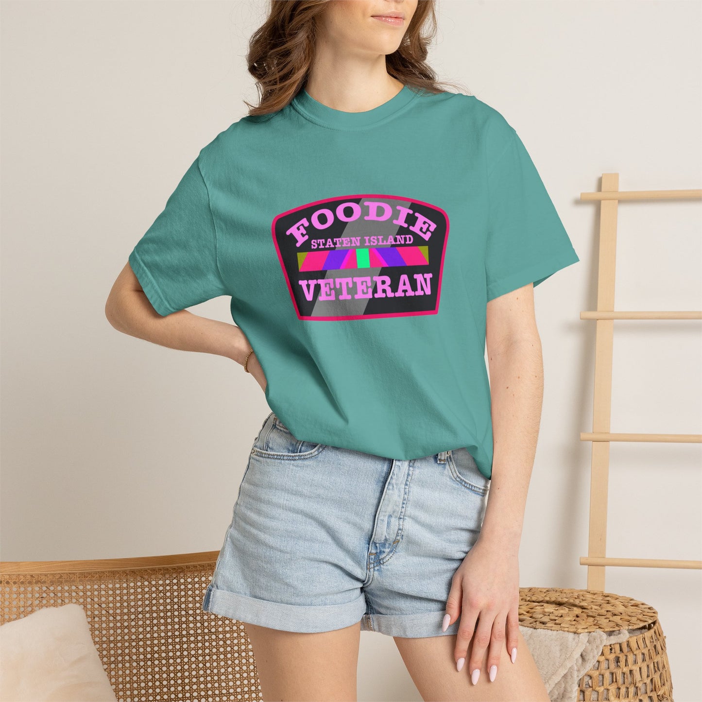 L.O.E.F Foodie Veteran STATEN ISLAND Unisex Tee Shirt (Pink)