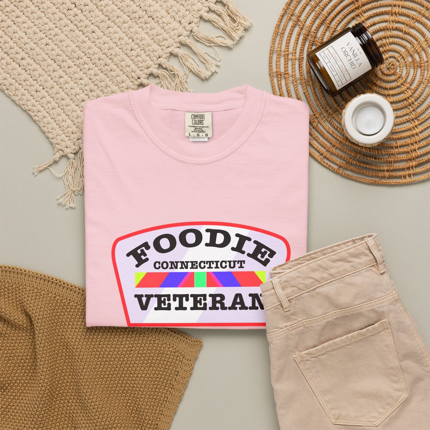 L.O.E.F Foodie Veteran CONNECTICUT Unisex Tee Shirt (Soft Pink)