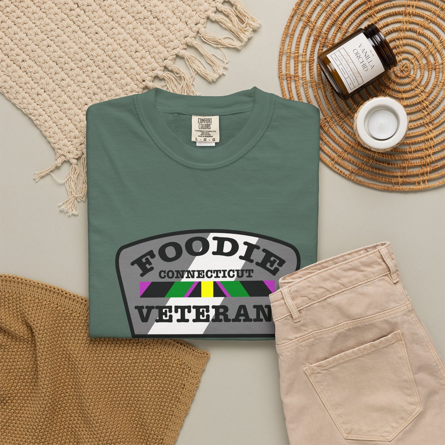 L.O.E.F Foodie Veteran CONNECTICUT Unisex Tee Shirt (Black)
