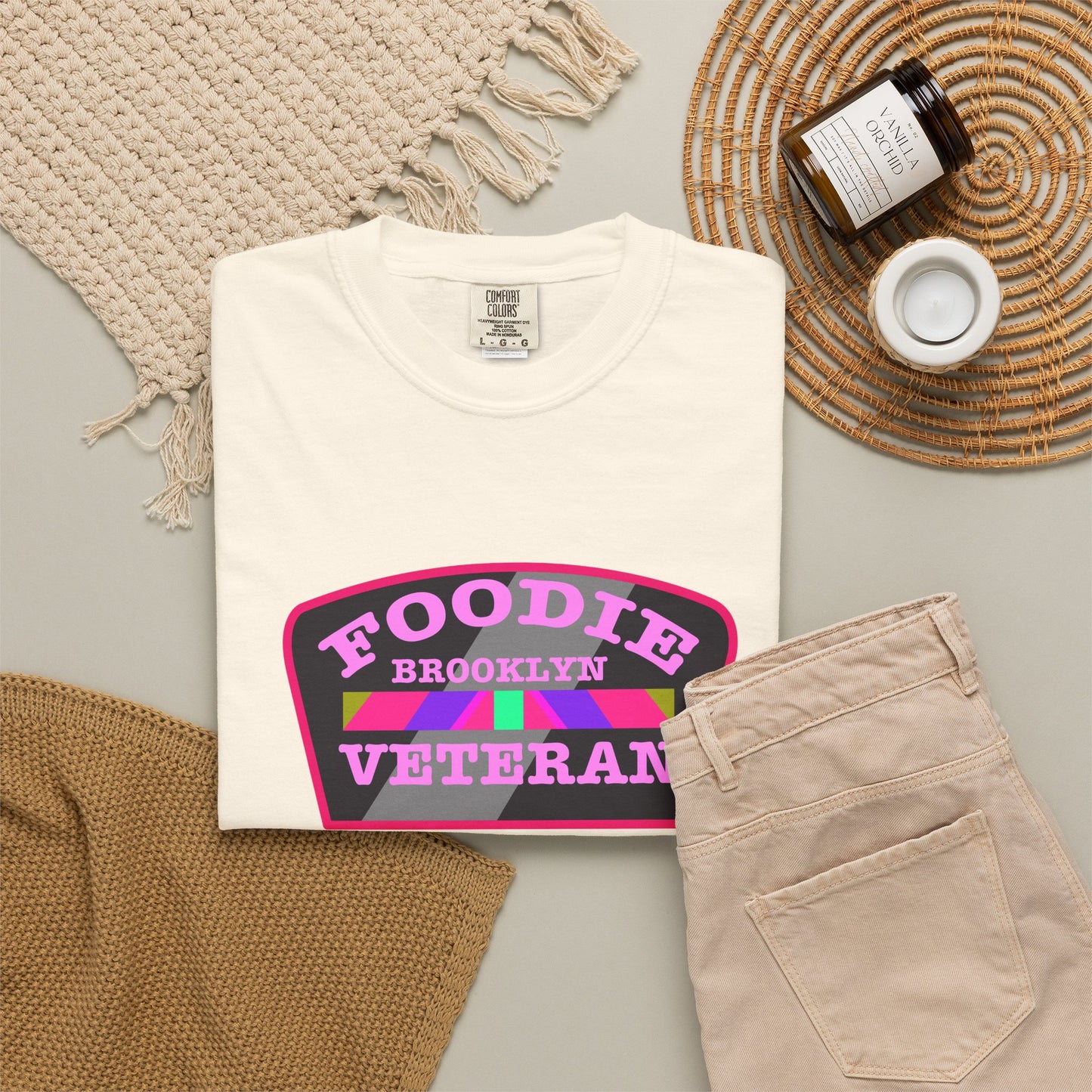 L.O.E.F Foodie Veteran BROOKLYN Unisex Tee Shirt (Pink)