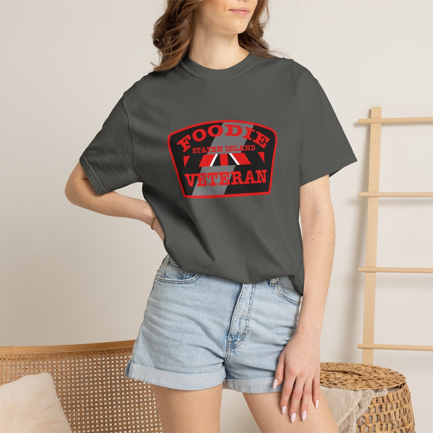L.O.E.F Foodie Veteran STATEN ISLAND Unisex Tee Shirt (Red)