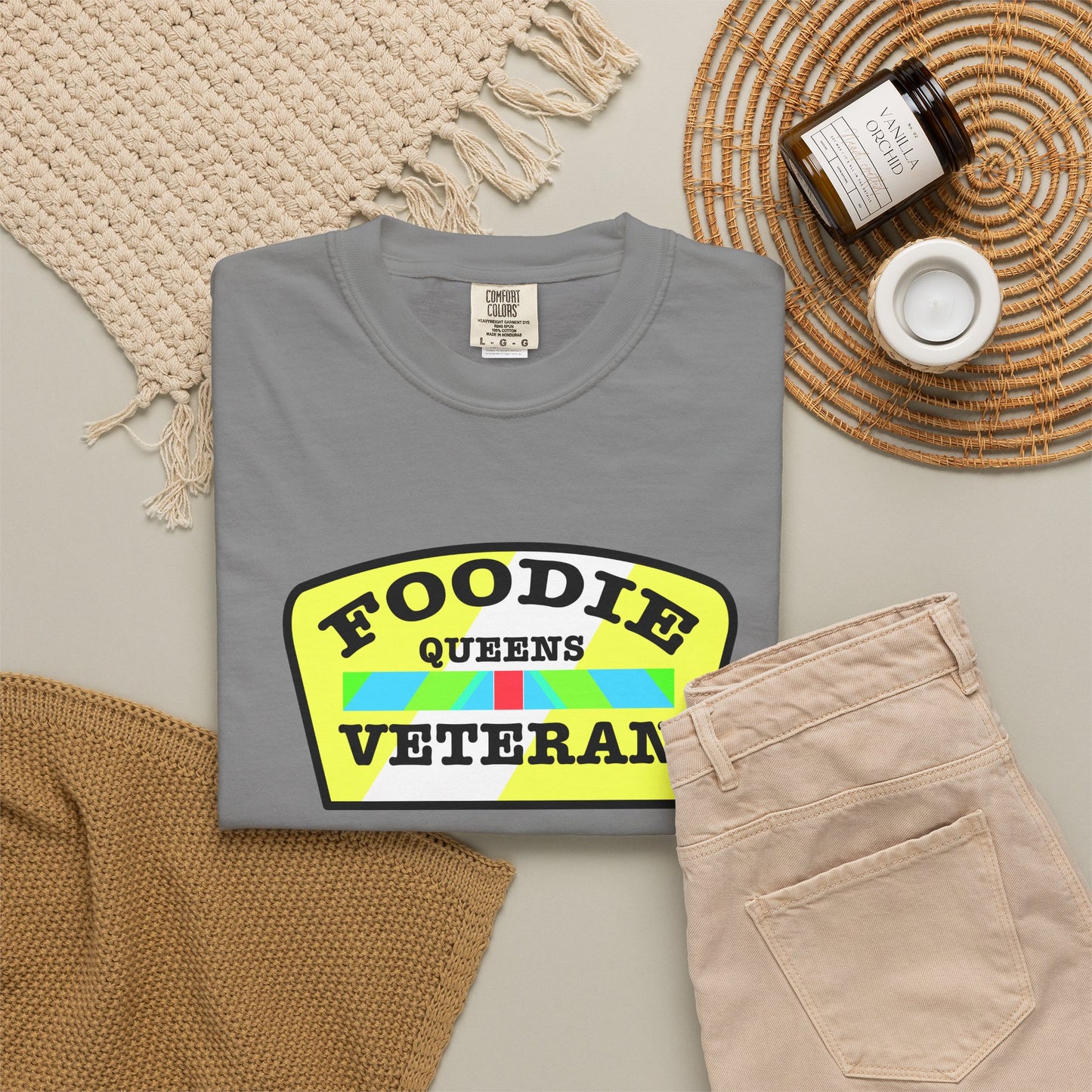 L.O.E.F Foodie Veteran QUEENS Unisex Tee Shirt (Yellow and Black)