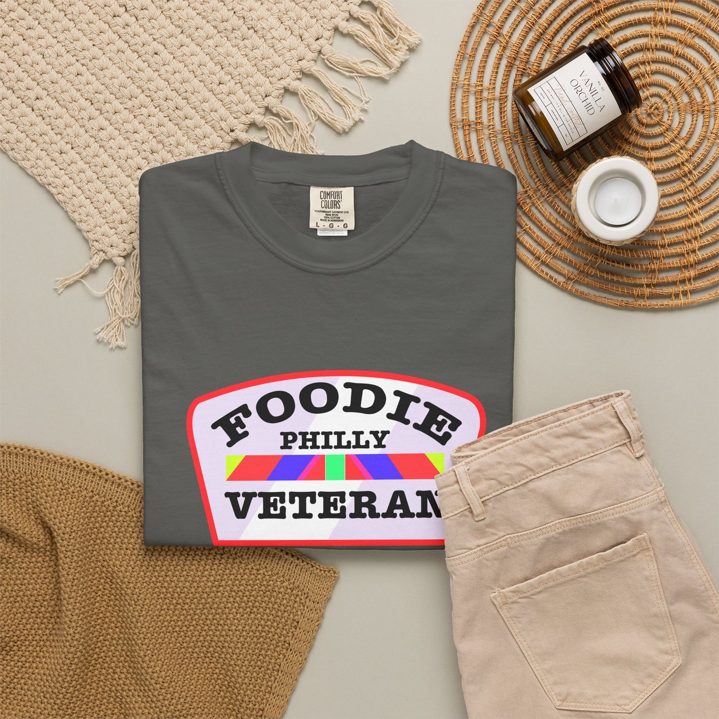 L.O.E.F Foodie Veteran PHILLY Unisex Tee Shirt (Soft Pink)