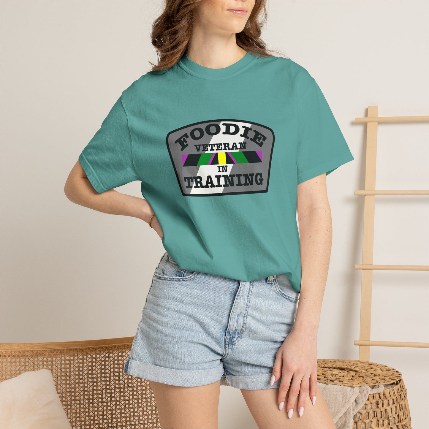 L.O.E.F Foodie Veteran IN TRAINING Unisex Tee Shirt (Gray)