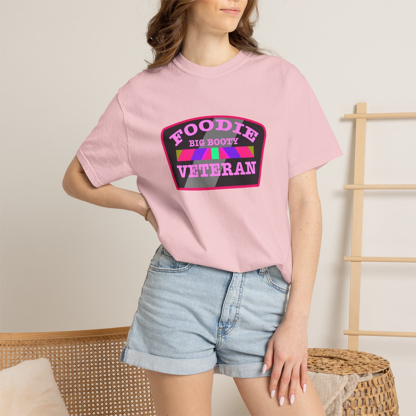 L.O.E.F Foodie Veteran BIG BOOTY Unisex Tee Shirt (Pink)