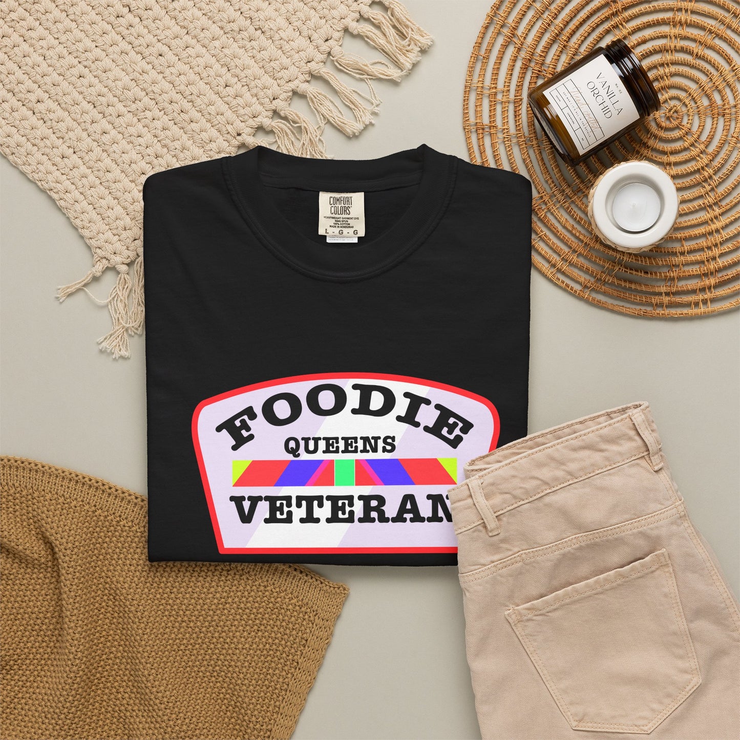 L.O.E.F Foodie Veteran QUEENS Unisex Tee Shirt (Soft Pink)