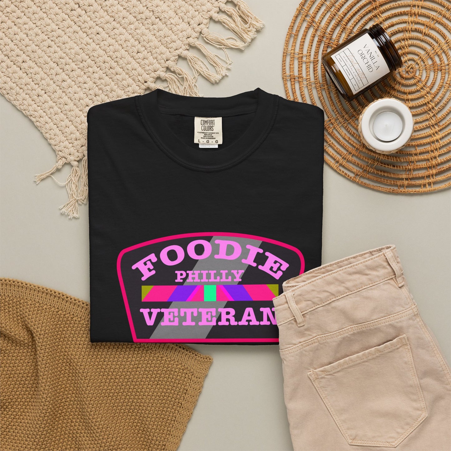 L.O.E.F Foodie Veteran PHILLY Unisex Tee Shirt (Pink)