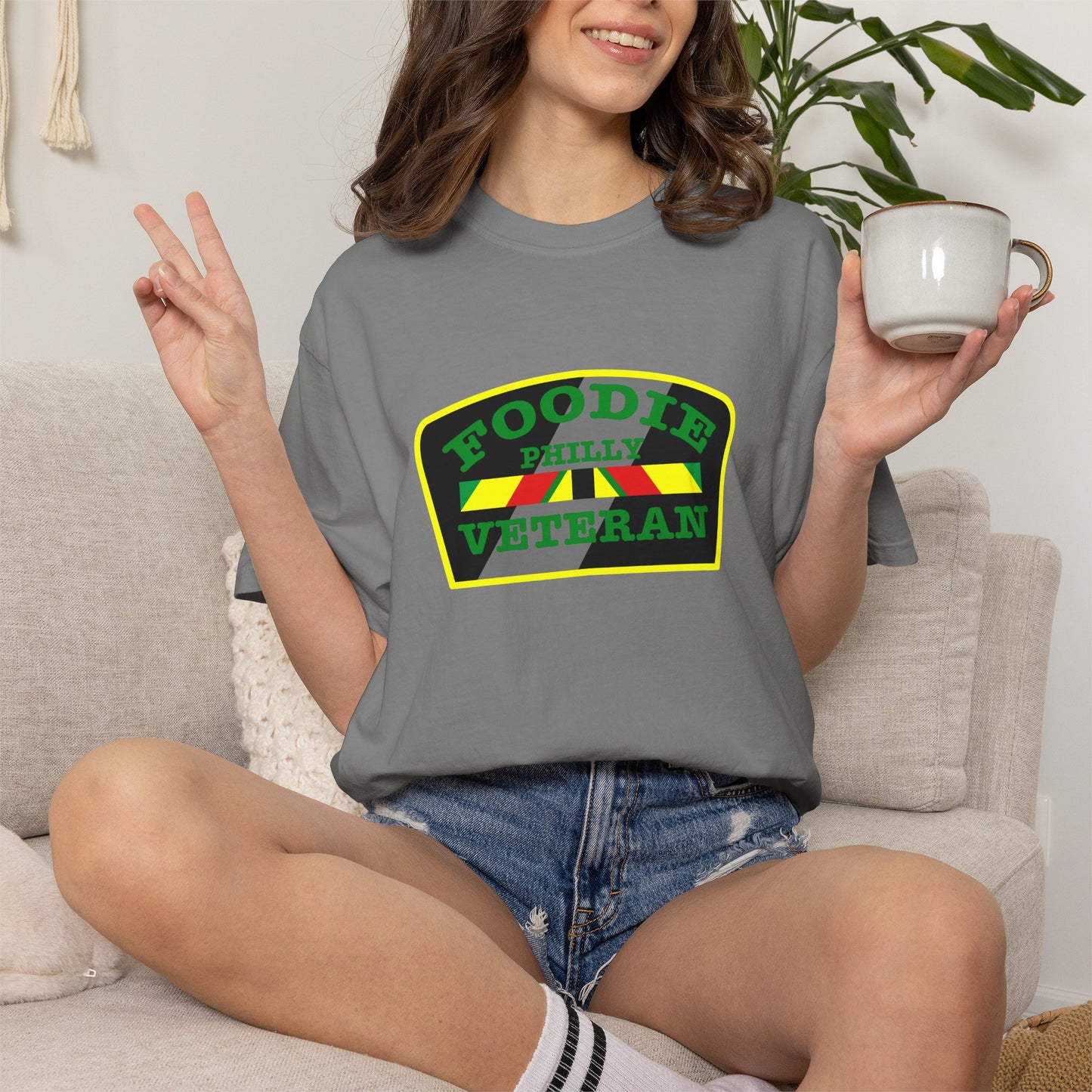L.O.E.F Foodie Veteran PHILLY Unisex Tee Shirt (Green)