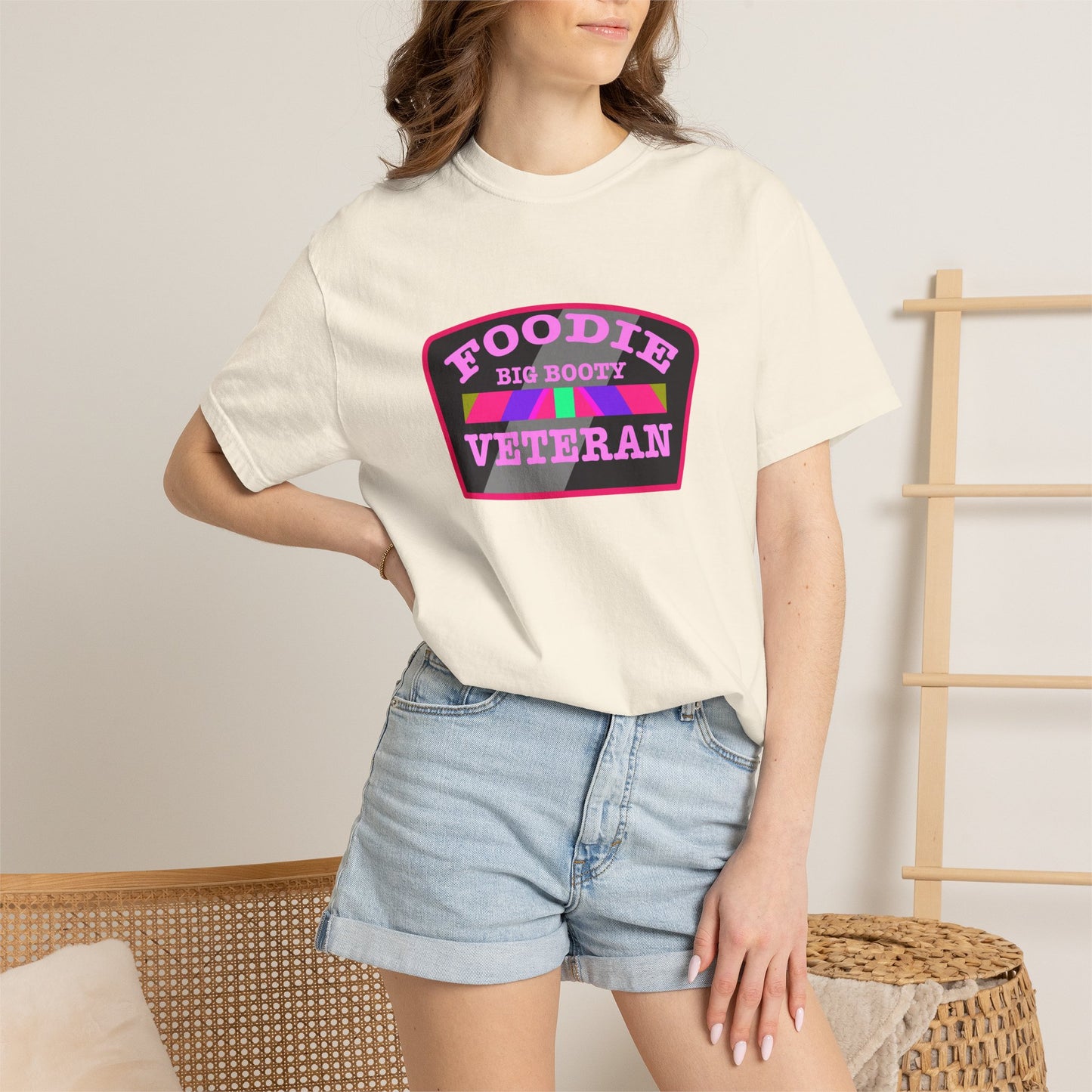 L.O.E.F Foodie Veteran BIG BOOTY Unisex Tee Shirt (Pink)