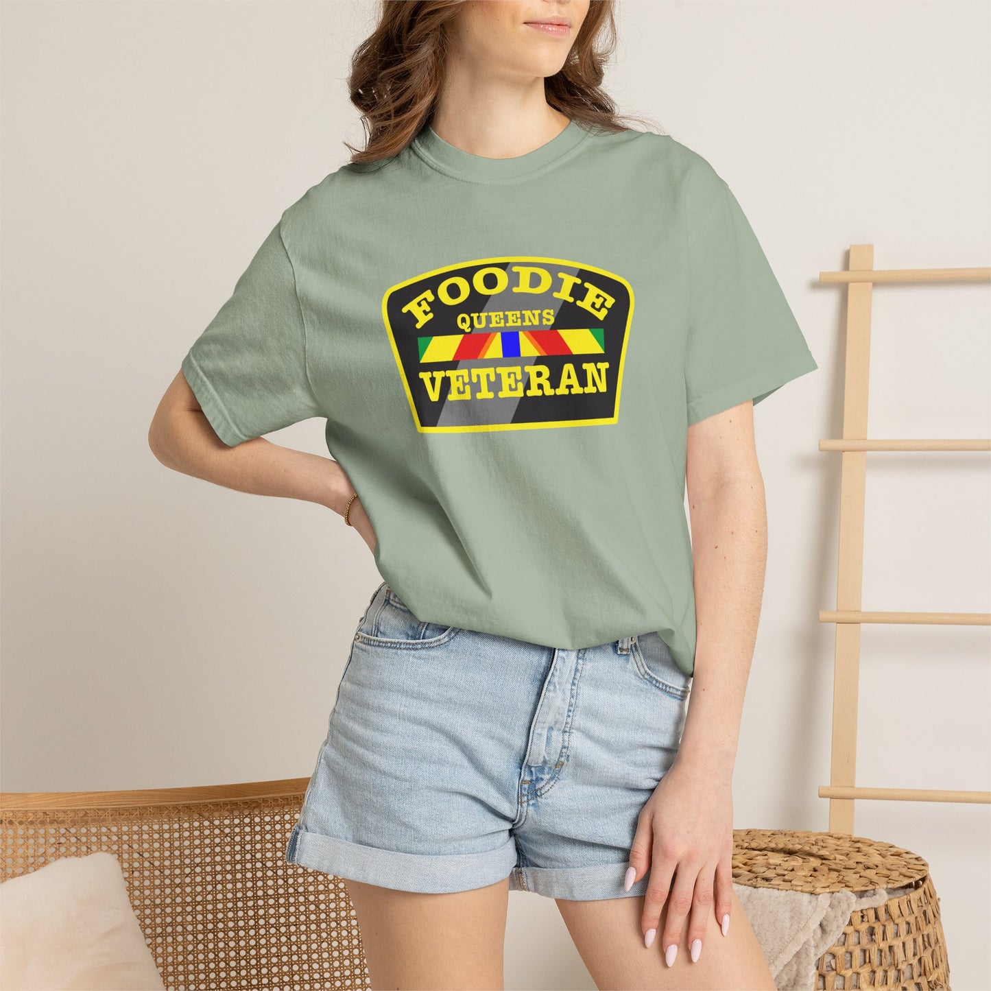 L.O.E.F Foodie Veteran QUEENS Unisex Tee Shirt (Yellow)