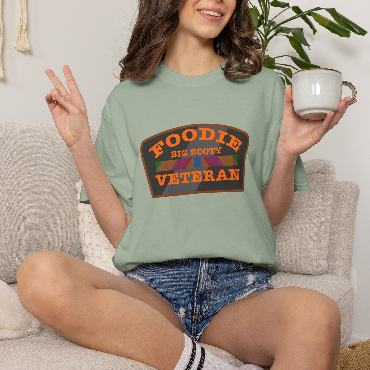 L.O.E.F Foodie Veteran BIG BOOTY Unisex Tee Shirt (Orange)