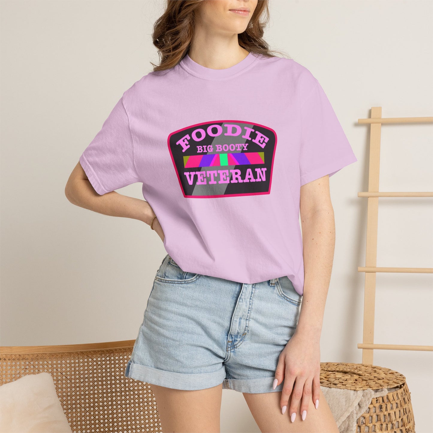 L.O.E.F Foodie Veteran BIG BOOTY Unisex Tee Shirt (Pink)