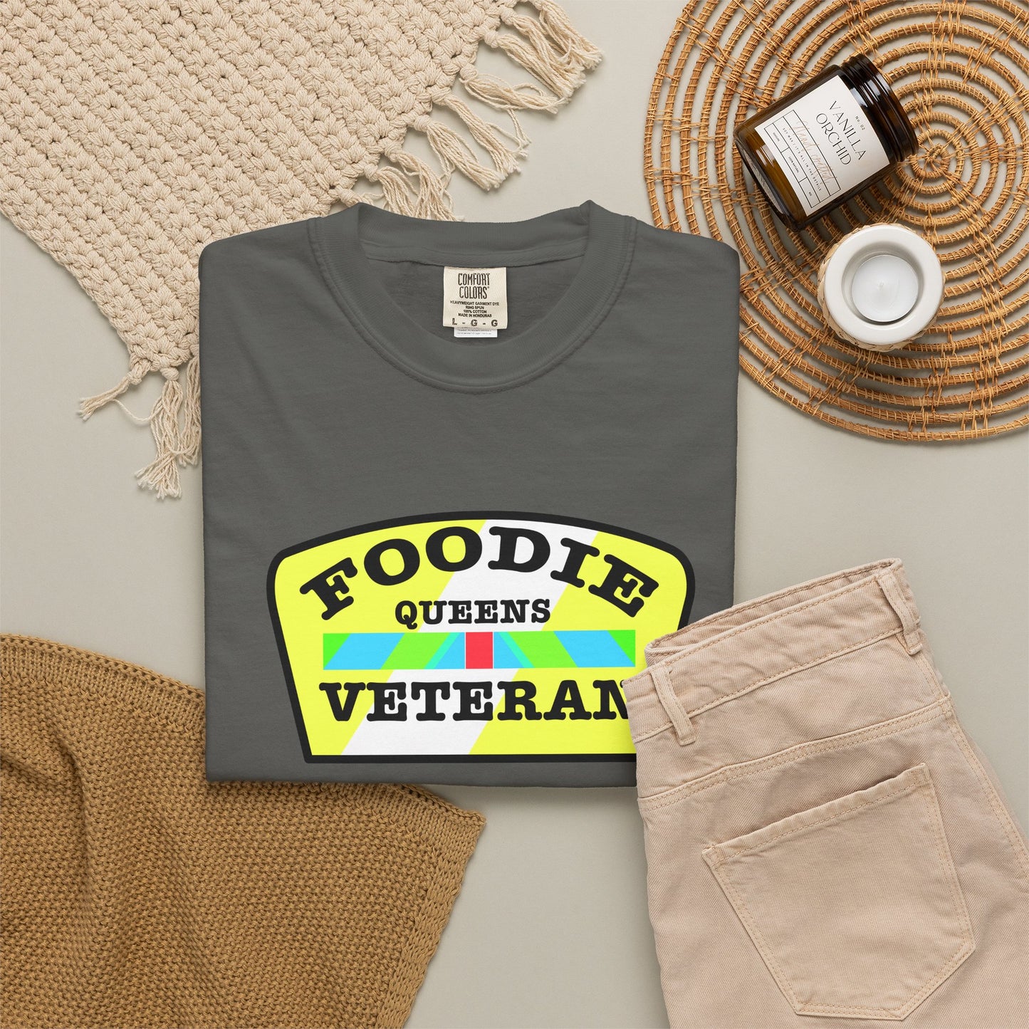 L.O.E.F Foodie Veteran QUEENS Unisex Tee Shirt (Yellow and Black)