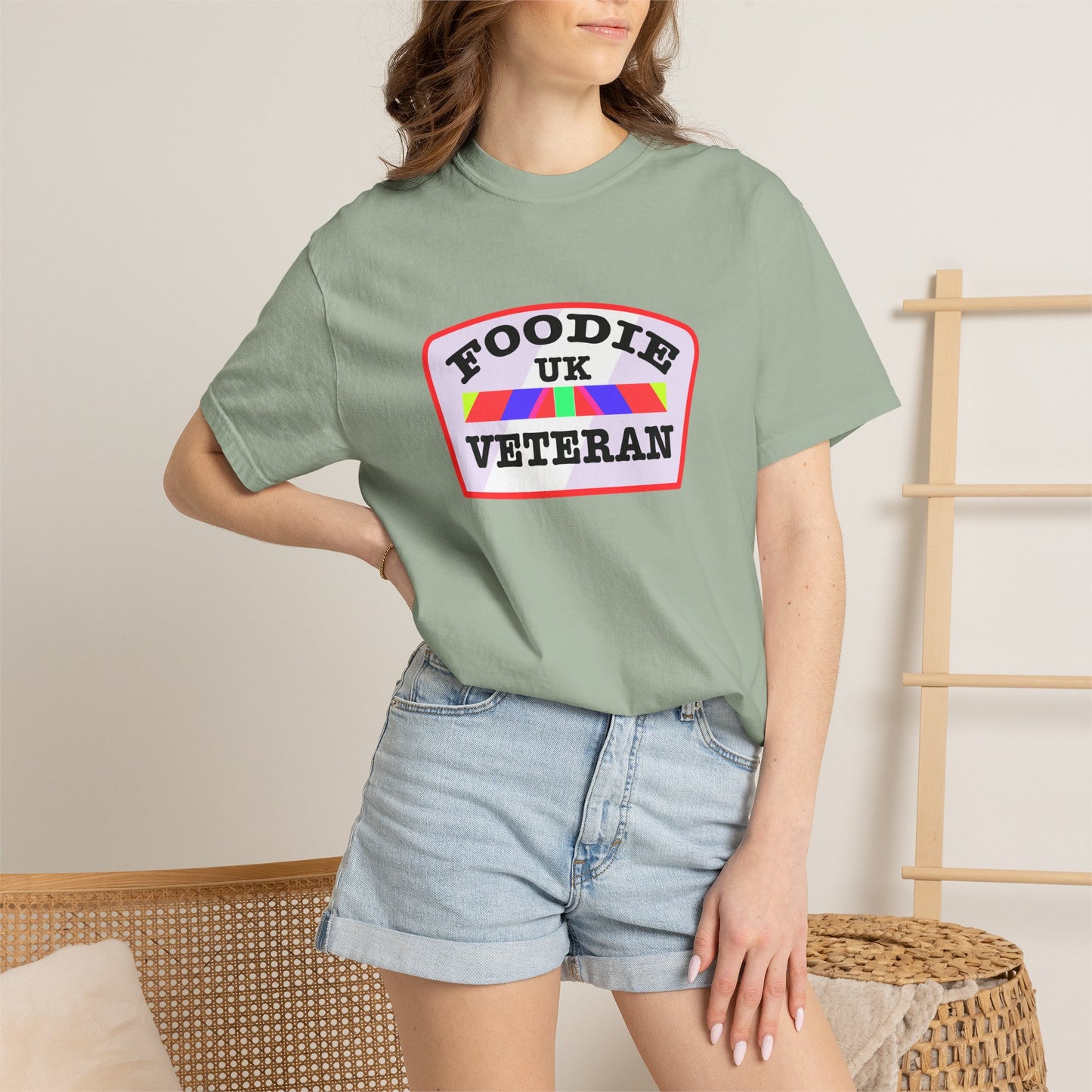 L.O.E.F Foodie Veteran UK Unisex Tee Shirt (Soft Pink)