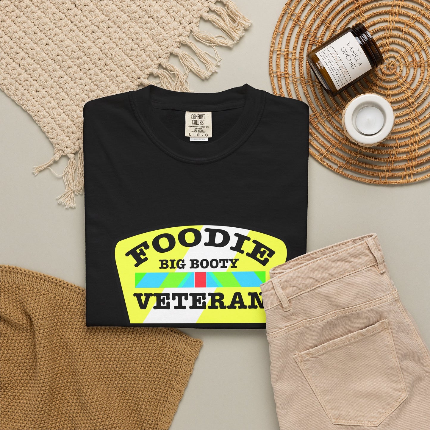 L.O.E.F Foodie Veteran BIG BOOTY Unisex Tee Shirt (Black)