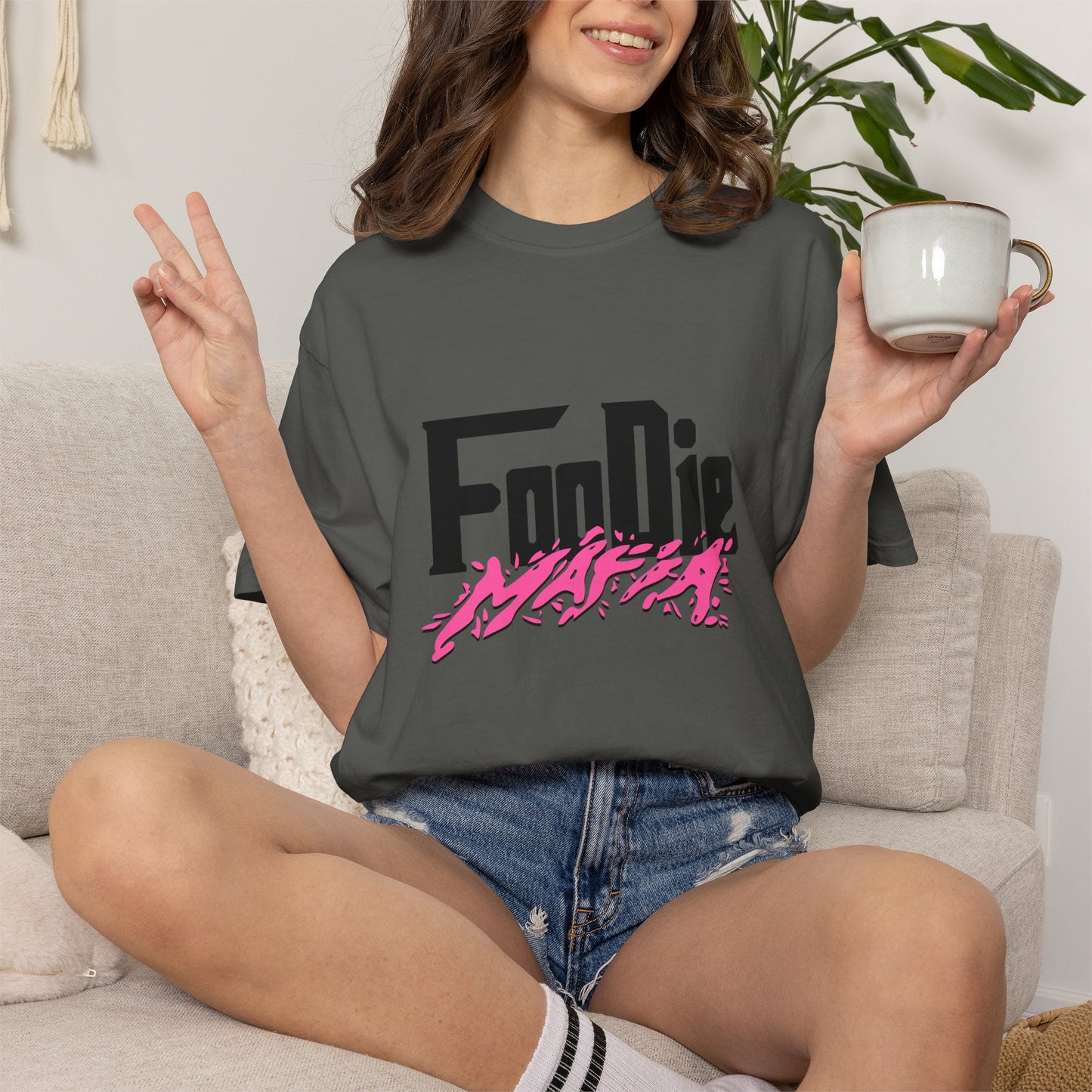 L.O.E.F Foodie Mafia Tee Shirt (Hot Pink)