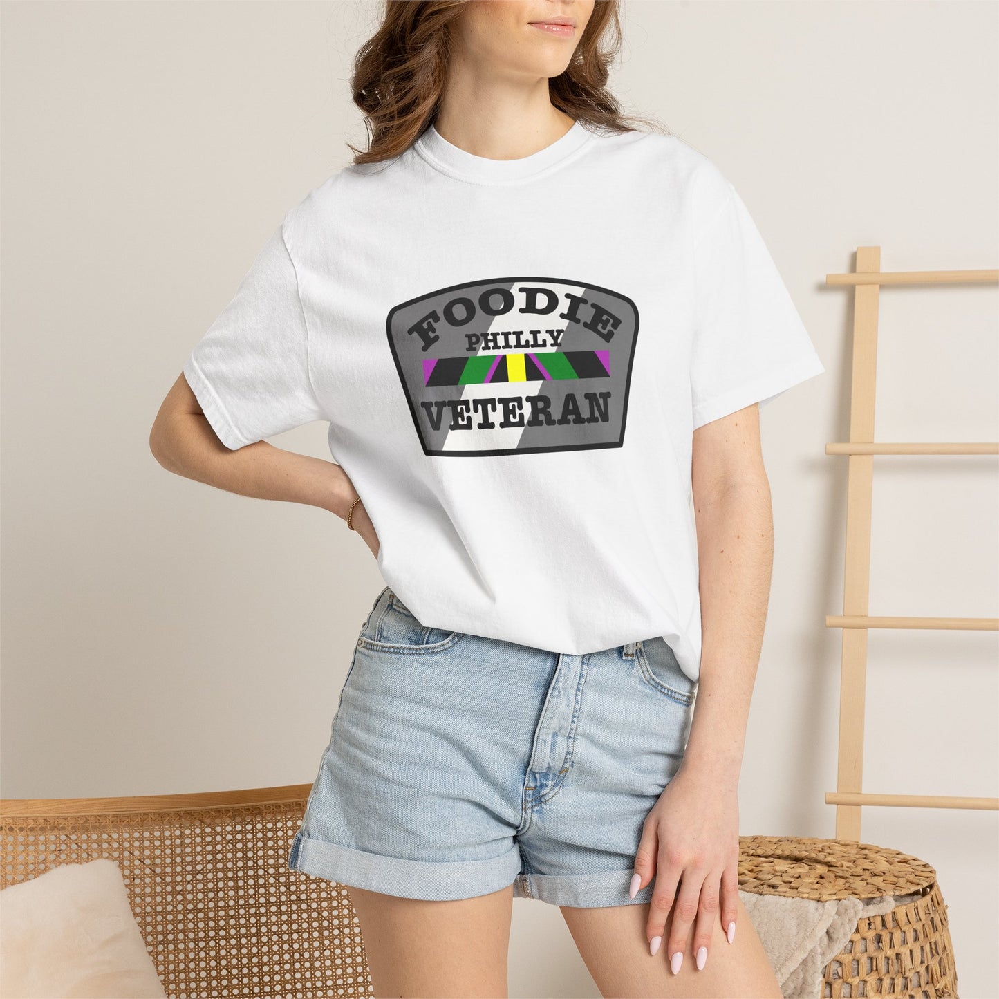 L.O.E.F Foodie Veteran PHILLY Unisex Tee Shirt (Gray)