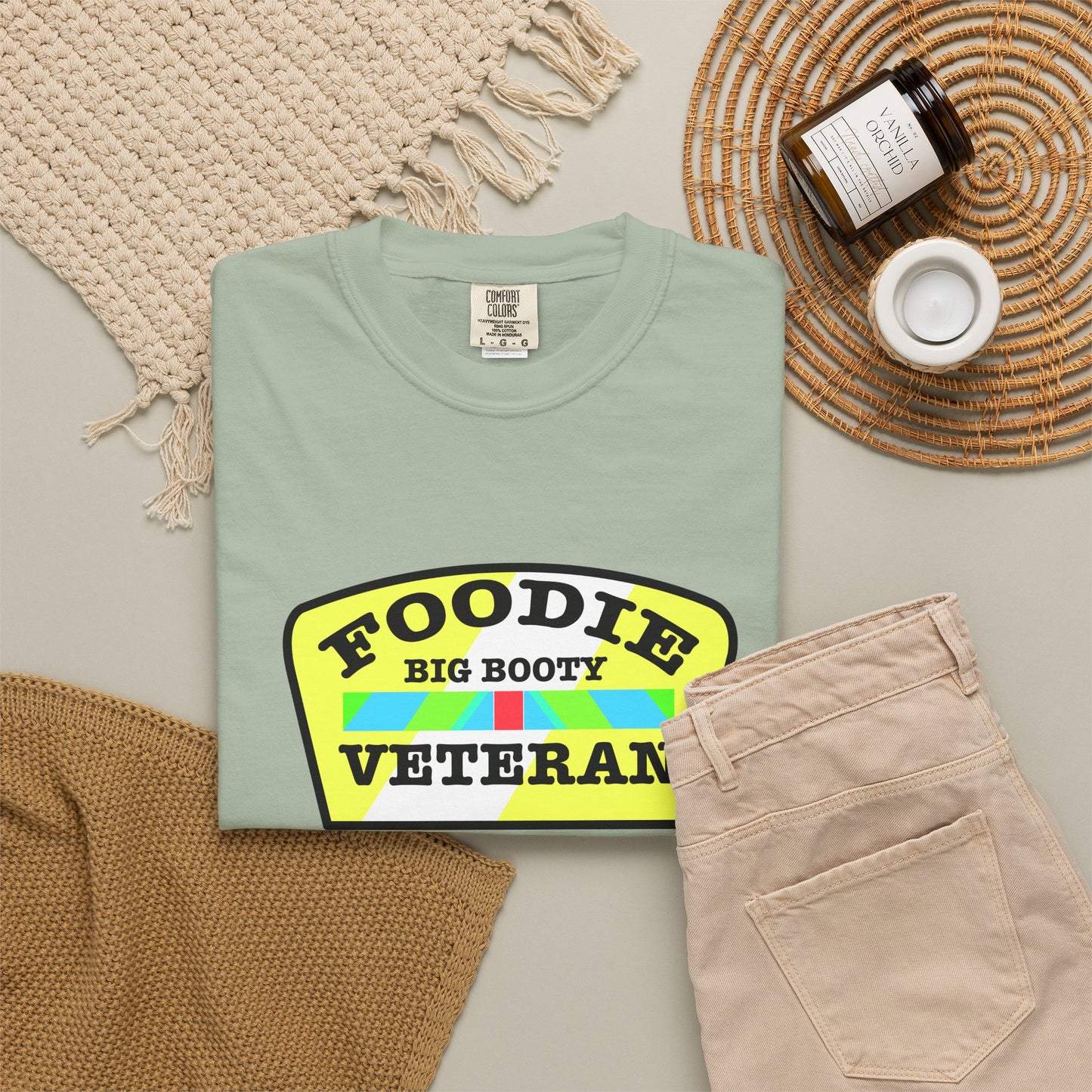 L.O.E.F Foodie Veteran BIG BOOTY Unisex Tee Shirt (Black)
