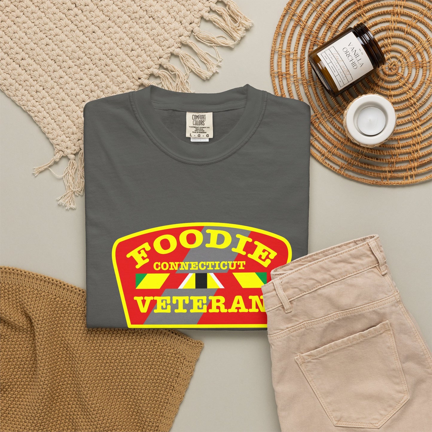 L.O.E.F Foodie Veteran CONNECTICUT Unisex Tee Shirt (Yellow)