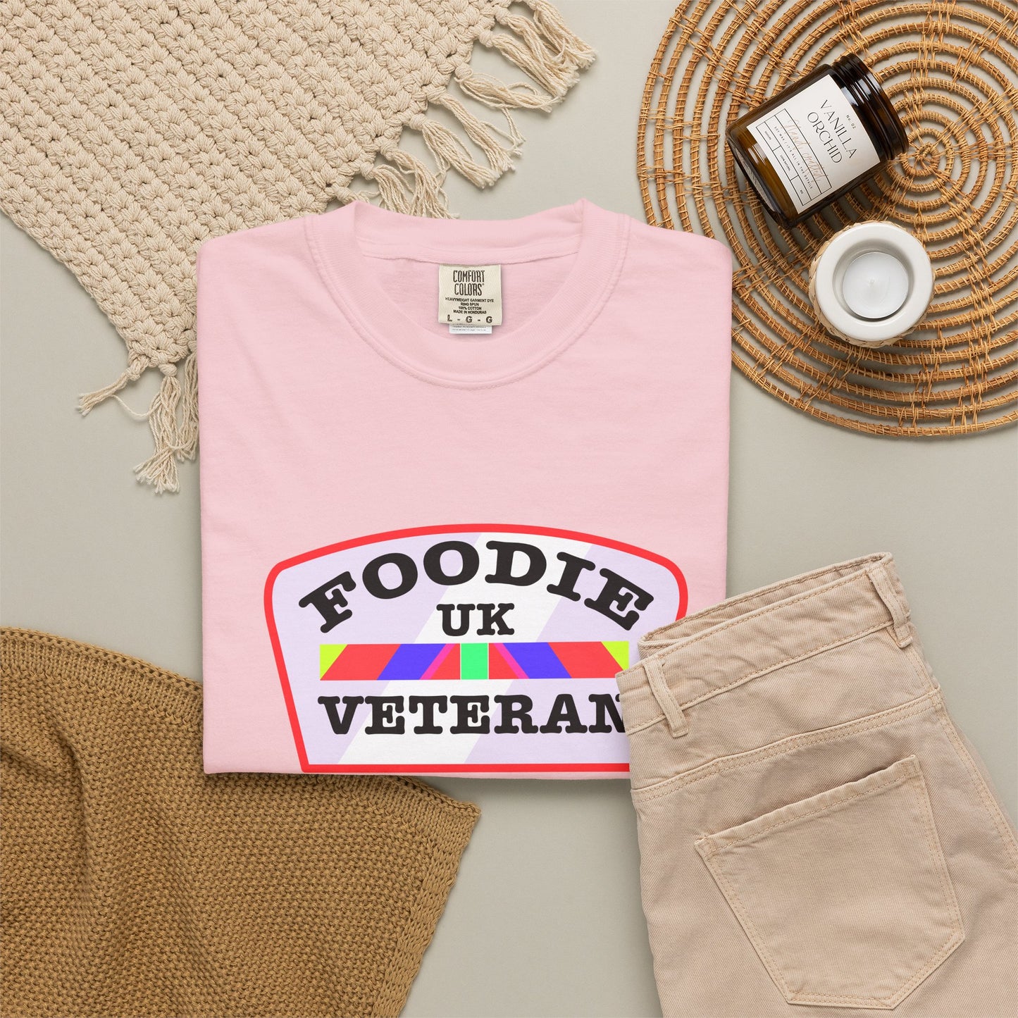 L.O.E.F Foodie Veteran UK Unisex Tee Shirt (Soft Pink)