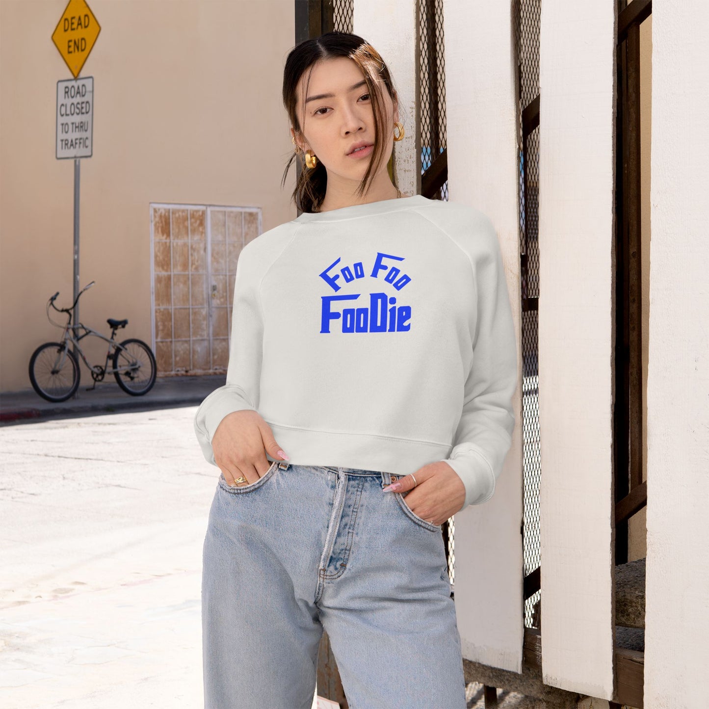 L.O.E.F Women's Cropped Pullover (Dark Blue)