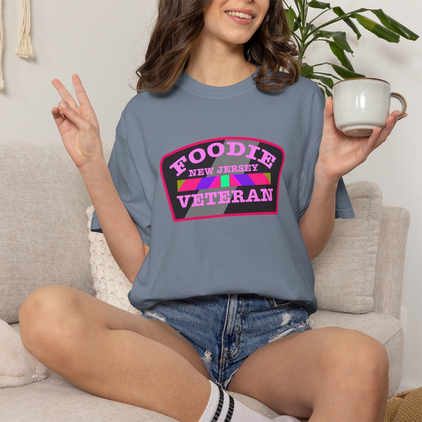 L.O.E.F Foodie Veteran NEW JERSEY Unisex Tee Shirt (Pink)