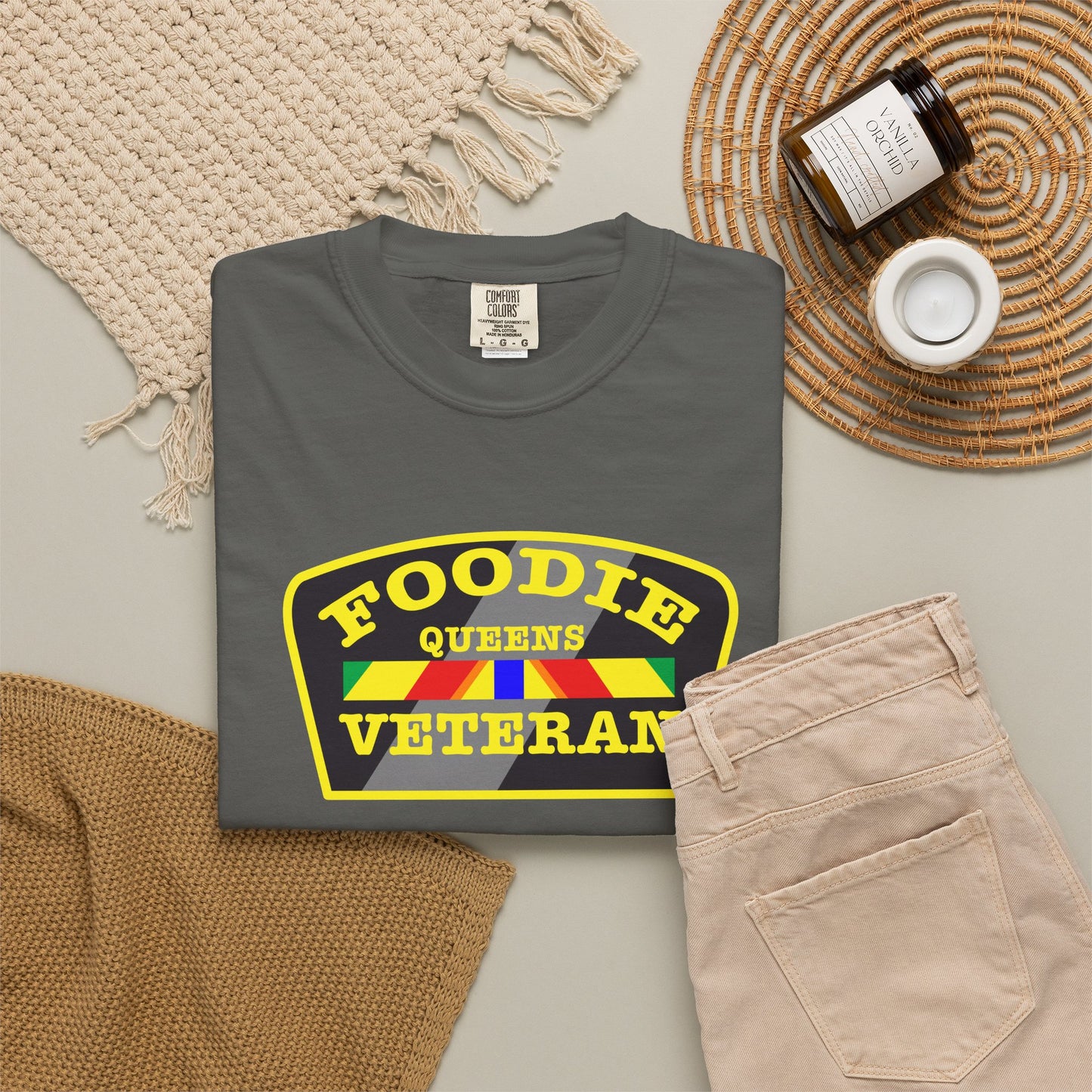 L.O.E.F Foodie Veteran QUEENS Unisex Tee Shirt (Yellow)