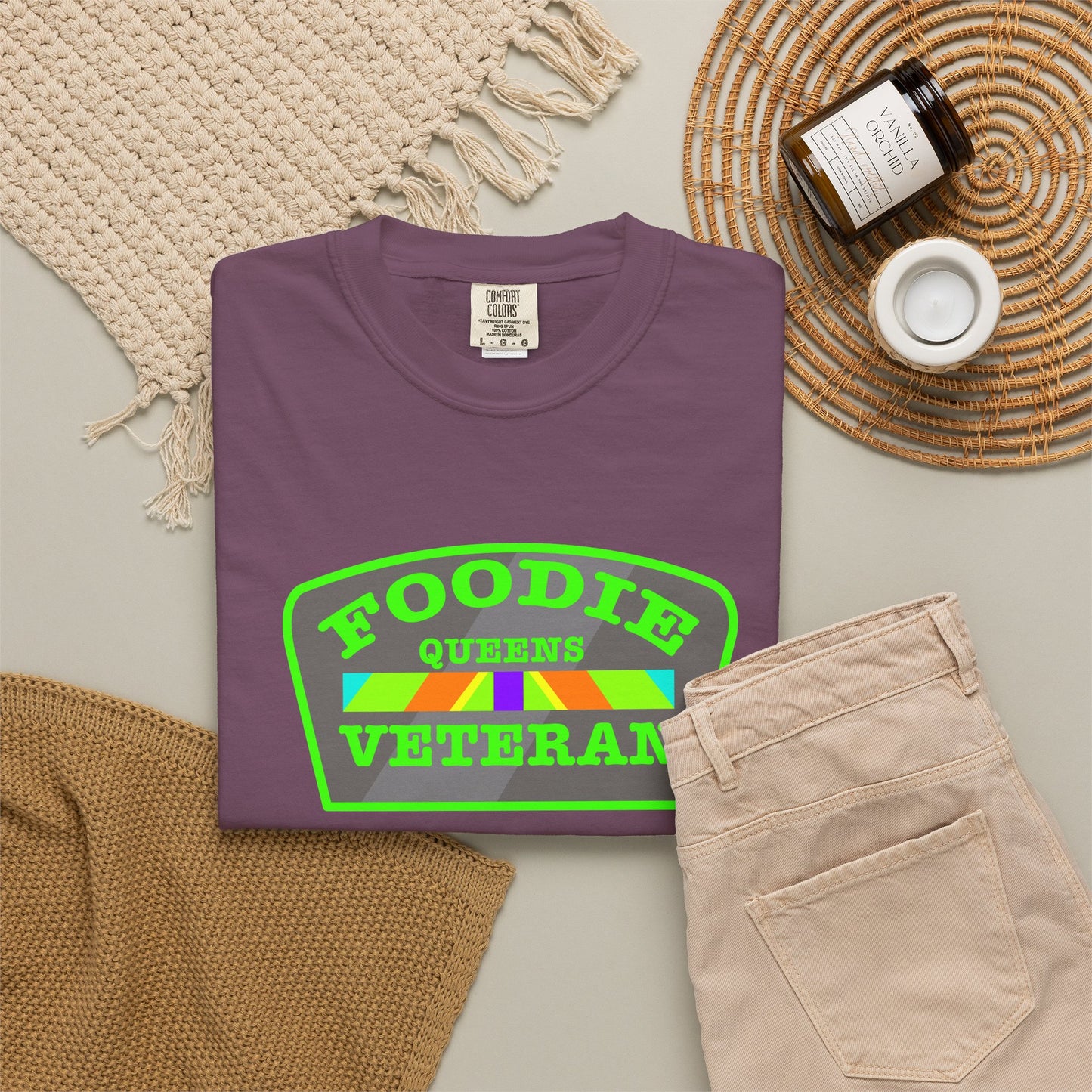 L.O.E.F Foodie Veteran QUEENS Unisex Tee Shirt (Neon Green)