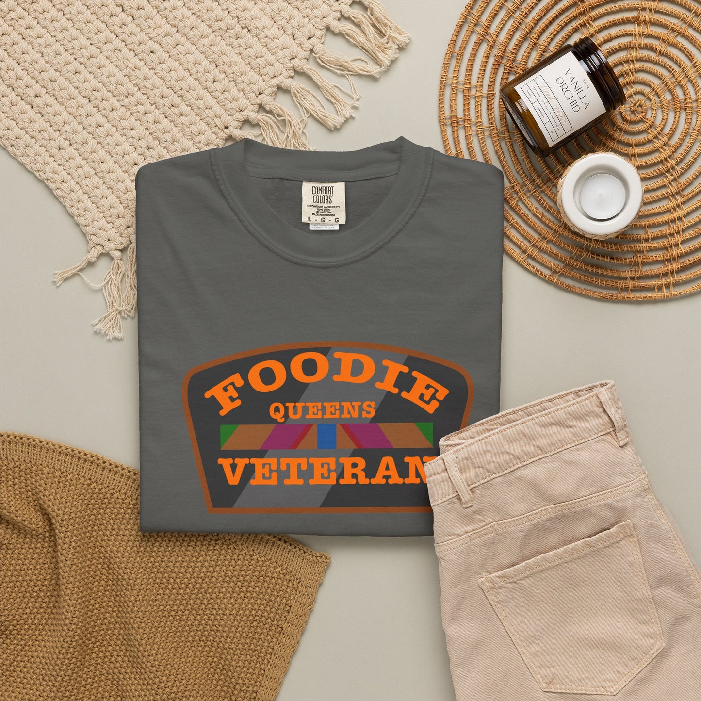 L.O.E.F Foodie Veteran QUEENS Unisex Tee Shirt (Orange)