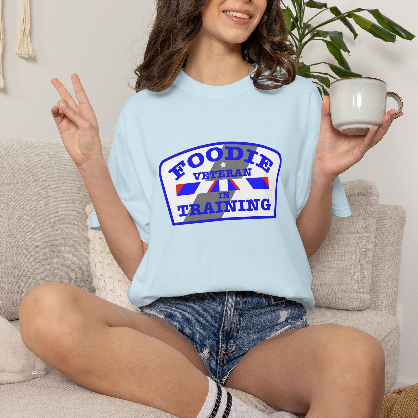 L.O.E.F Foodie Veteran IN TRAINING Unisex Tee Shirt (Blue)
