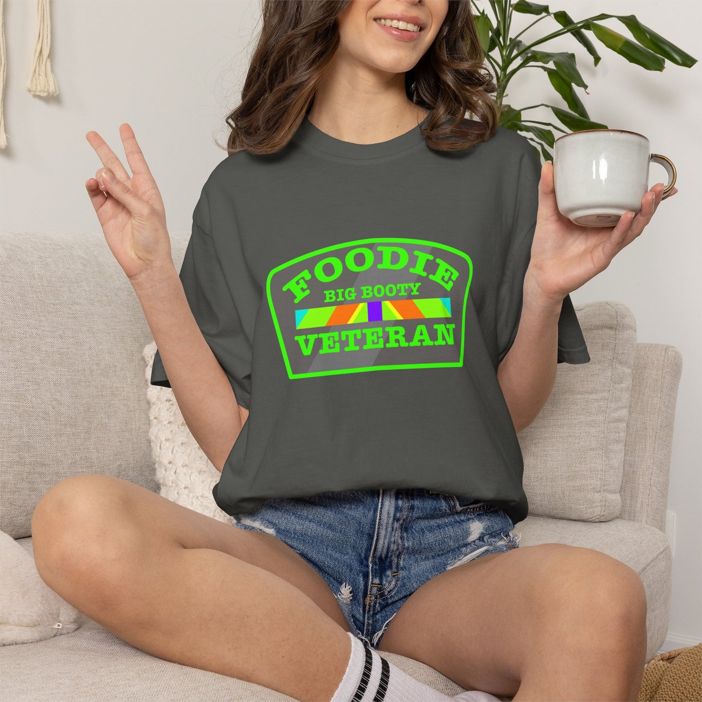 L.O.E.F Foodie Veteran BIG BOOTY Unisex Tee Shirt (Green)