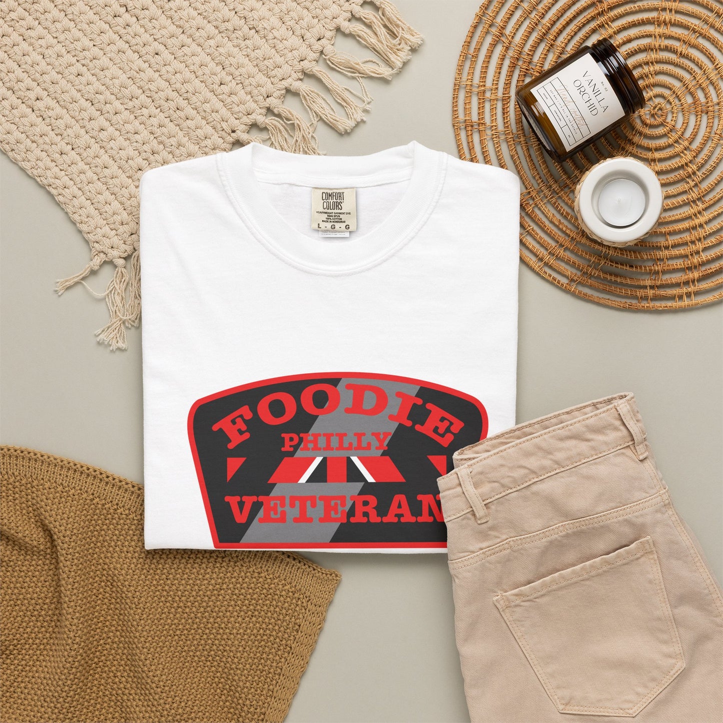 L.O.E.F Foodie Veteran PHILLY Unisex Tee Shirt (Red)